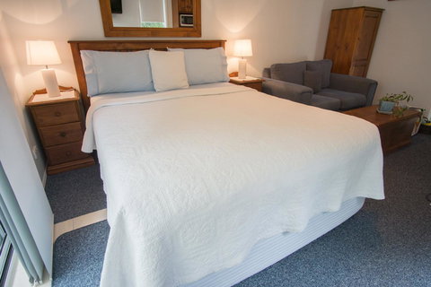 Debbie\'s Place - Accommodation Gladstone 12