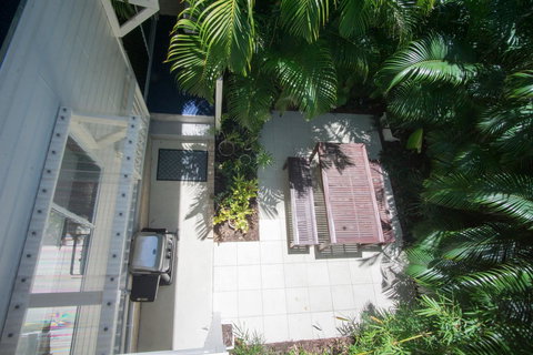 Debbie\'s Place - Accommodation Gladstone 25