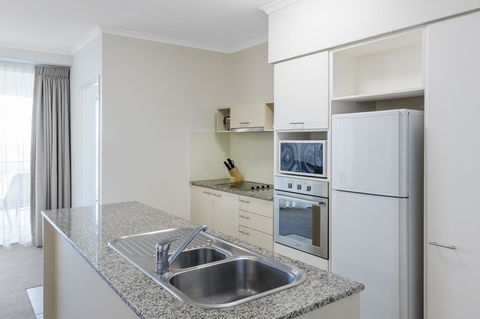 Ramada By Wyndham Marcoola Beach - Accommodation Gladstone 9