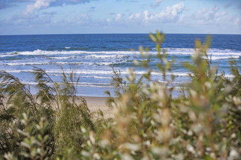 Ramada By Wyndham Marcoola Beach - Accommodation Gladstone 4
