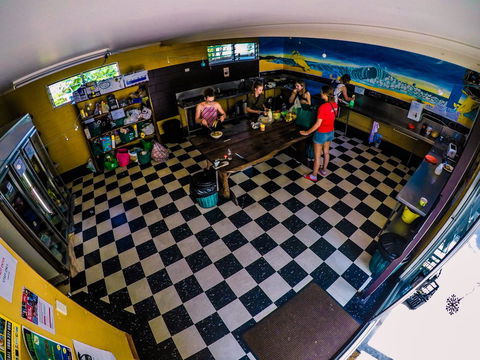 Cool Bananas Backpackers - Accommodation Gladstone 34
