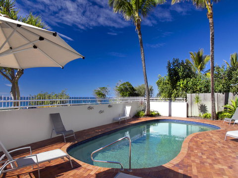 La Mer Sunshine Beachfront - Accommodation Gladstone 1
