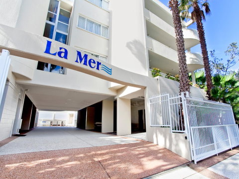 La Mer Sunshine Beachfront - Accommodation Gladstone 22