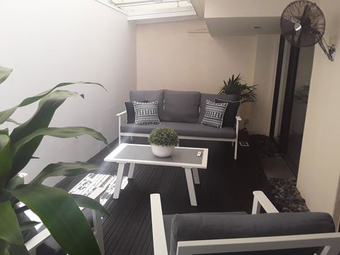 Sunseeker Holiday Apartments - Accommodation Gladstone 12