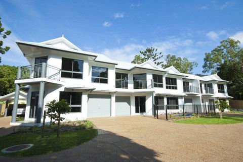 Woodville Beach Townhouse 6 - Accommodation Gladstone 6