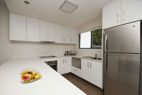 Woodville Beach Townhouse 6 - Accommodation Gladstone 3