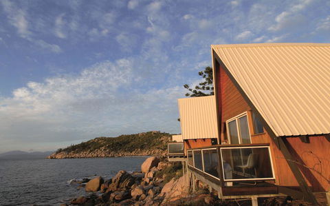 Nomads Magnetic Island - Accommodation Gladstone 0