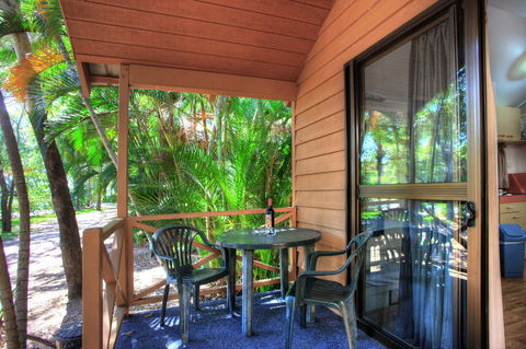 Captain Cook Holiday Village 1770 - Accommodation Gladstone 2