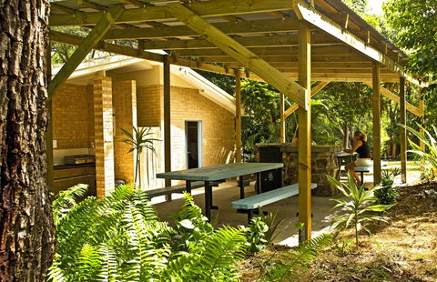 Captain Cook Holiday Village 1770 - Accommodation Gladstone 9