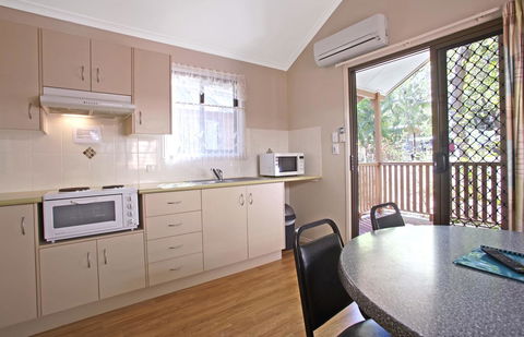 Captain Cook Holiday Village 1770 - Accommodation Gladstone 17