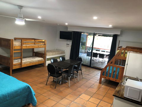 Captain Cook Holiday Village 1770 - Accommodation Gladstone 24