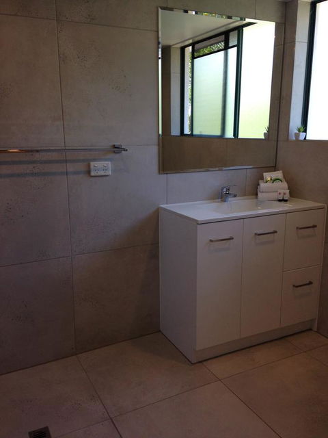 Chez Noosa Resort Motel - Accommodation Gladstone 11