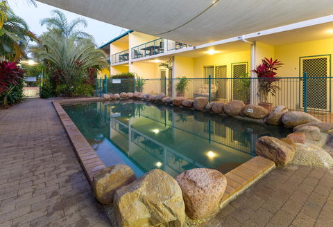 Sails On Horseshoe - Accommodation Gladstone 1