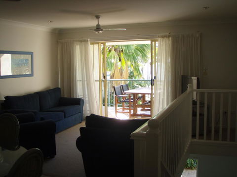 Sails On Horseshoe - Accommodation Gladstone 25