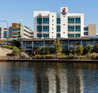 BEST WESTERN PLUS Lake Kawana Hotel - Accommodation Gladstone