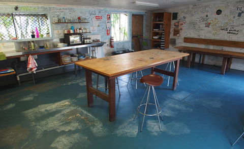 Backpackers At 1770 - Accommodation Gladstone 14