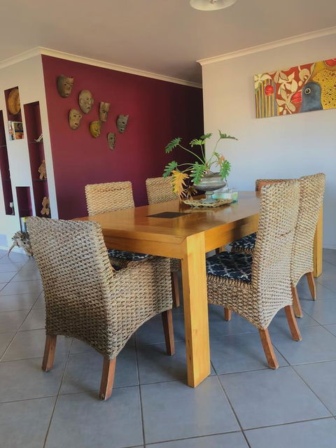 Backpackers At 1770 - Accommodation Gladstone 5