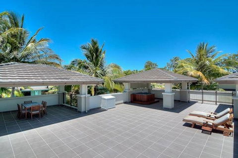 Luxury Apartments At Temple Resort And Spa Port Douglas - Accommodation Gladstone 30