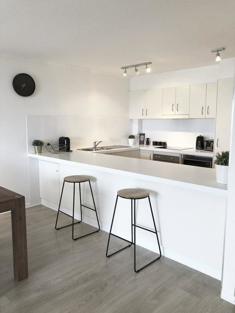 Sunshine Beach Luxe Apartment - Accommodation Gladstone 5