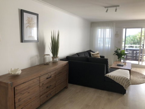 Sunshine Beach Luxe Apartment - Accommodation Gladstone 26
