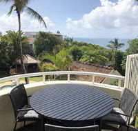 Sunshine Beach Luxe Apartment - Accommodation Gladstone