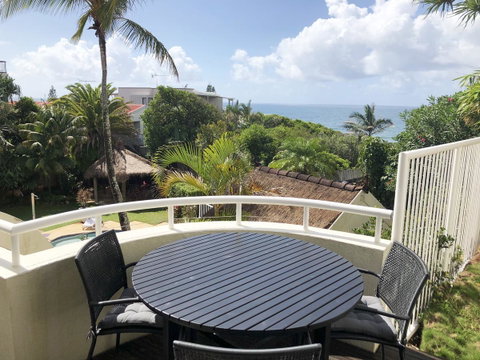 Sunshine Beach Luxe Apartment - Accommodation Gladstone 0