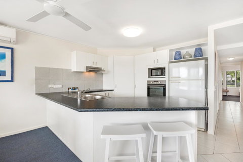 Sunshine Vista - Accommodation Gladstone 7
