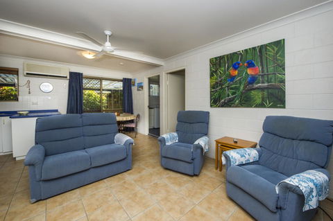 Magnetic North Apartment 1 - Accommodation Gladstone 4