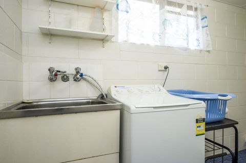 Magnetic North Apartment 1 - Accommodation Gladstone 11