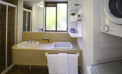 Ocean Breeze Resort - Accommodation Gladstone 34