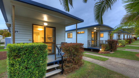 Alex Beach Cabins And Tourist Park - Accommodation Gladstone 34