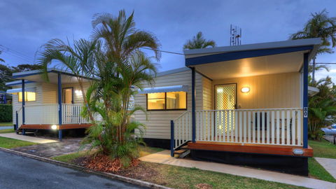 Alex Beach Cabins And Tourist Park - Accommodation Gladstone 25