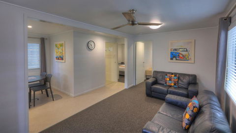 Alex Beach Cabins And Tourist Park - Accommodation Gladstone 9