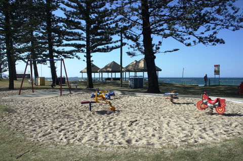 Alex Beach Cabins And Tourist Park - Accommodation Gladstone 43