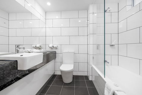 Hotel Grand Chancellor Palm Cove - Accommodation Gladstone 12