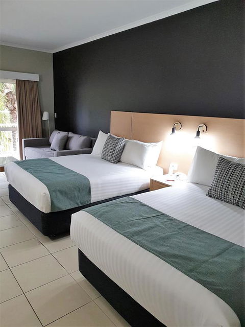 Hotel Grand Chancellor Palm Cove - Accommodation Gladstone 13