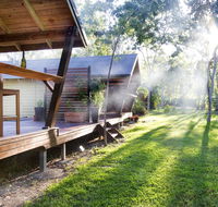 Airlie Beach Eco Cabins - Accommodation Gladstone