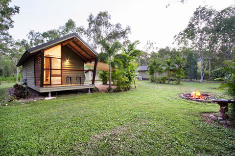 Airlie Beach Eco Cabins - Adults Only - Accommodation Gladstone 28