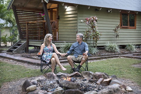 Airlie Beach Eco Cabins - Adults Only - Accommodation Gladstone 14