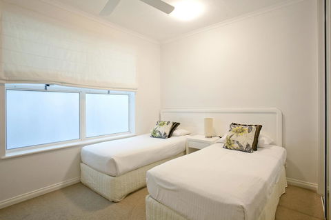 Emerald Noosa - Accommodation Gladstone 31