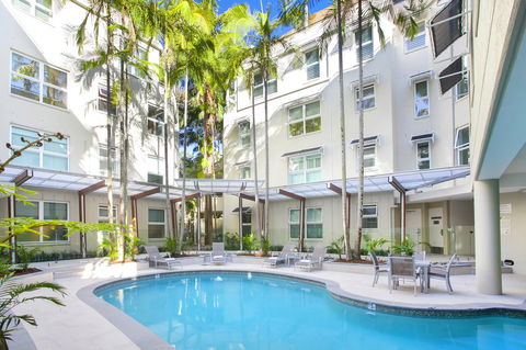 Emerald Noosa - Accommodation Gladstone 1