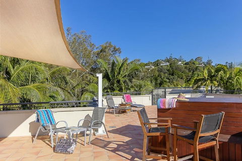 Emerald Noosa - Accommodation Gladstone 18