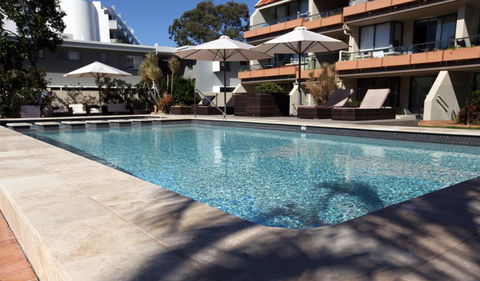 Hotel Laguna - Accommodation Gladstone 11