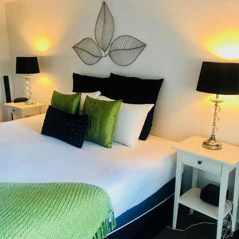Hotel Laguna - Accommodation Gladstone 9