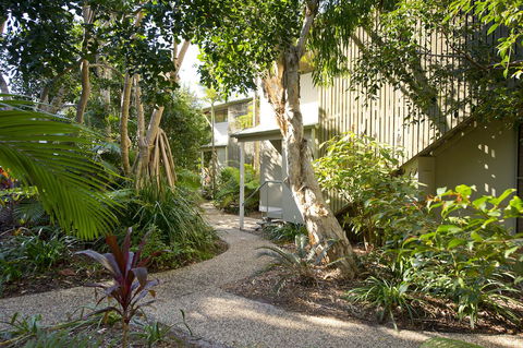 The Retreat Beach Houses - Accommodation Gladstone 14