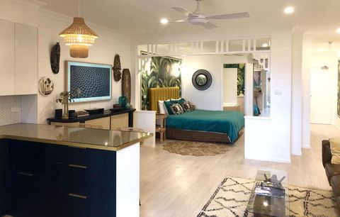 NOMAD - Luxe Apartment - Accommodation Gladstone 22