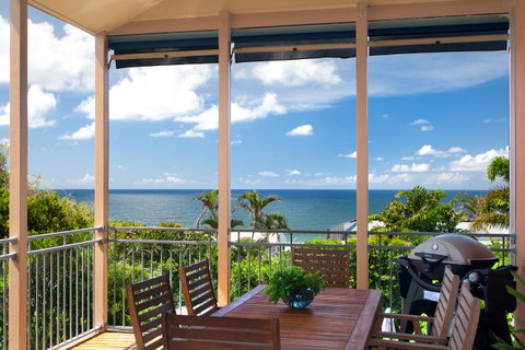 Jolly Roger's Beach House - Accommodation Gladstone 0