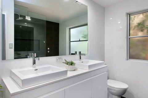 Jolly Roger's Beach House - Accommodation Gladstone 12
