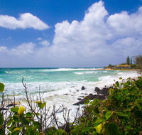 Rainbow Bay Backpackers - Accommodation Gladstone
