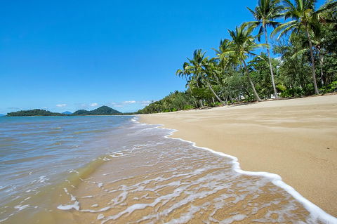 Agincourt Beachfront Apartments - Accommodation Gladstone 20
